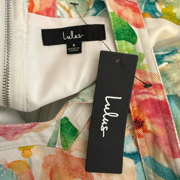 Lulu's Floral dress - Picture 14 of 16